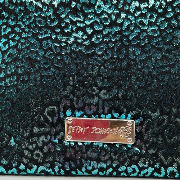 Cute! Betsy Johnson clutch purse, teal-silver metallic cheetah - Picture 4 of 8